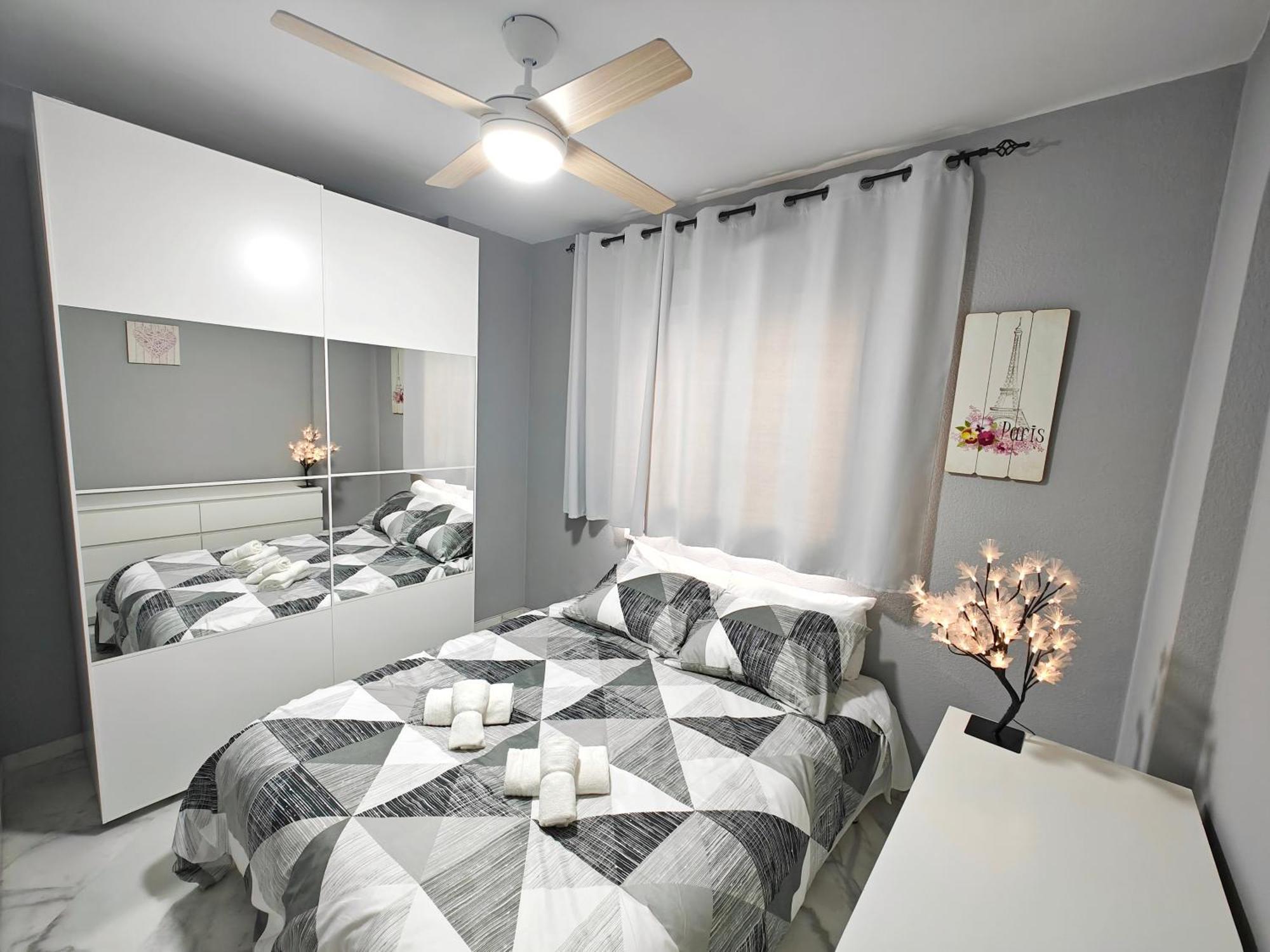 Moderno Piso Centrico 3 Habitaciones Junto Al Mar Estepona Zewnętrze zdjęcie